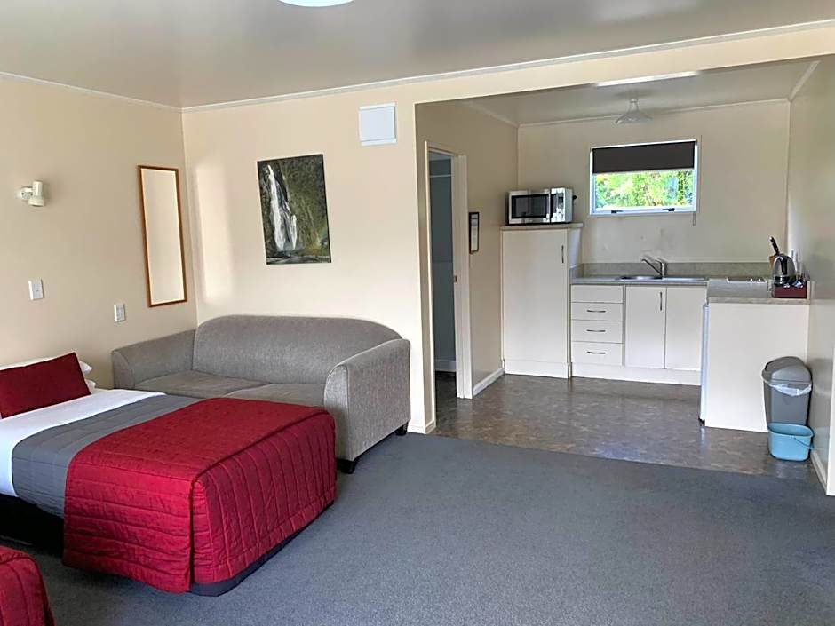 Amber Court Motel