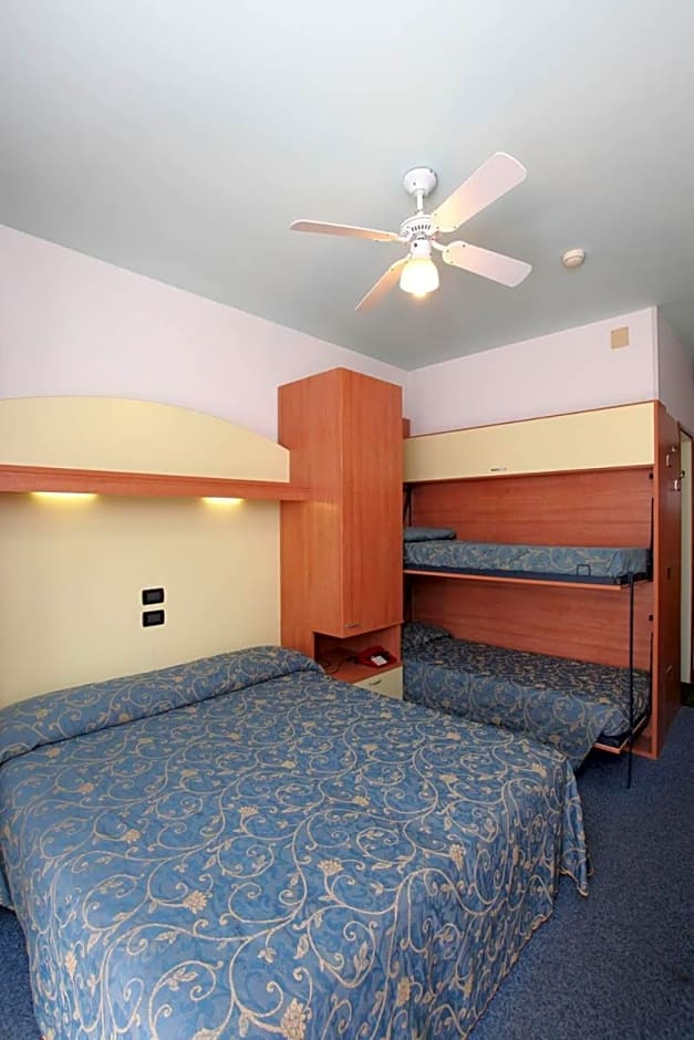 Hotel Derby S