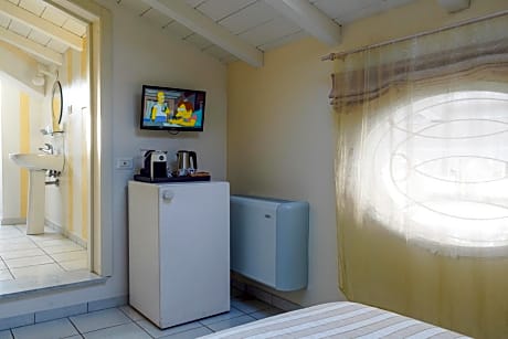 Large Single Room