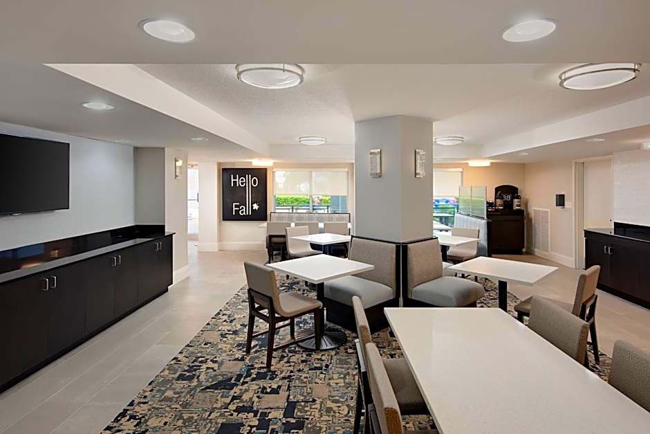 Fairfield Inn & Suites by Marriott Palm Beach