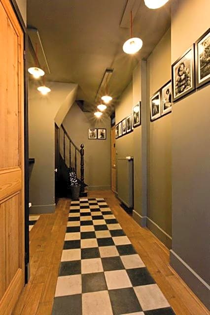 La Femme d'à Côté