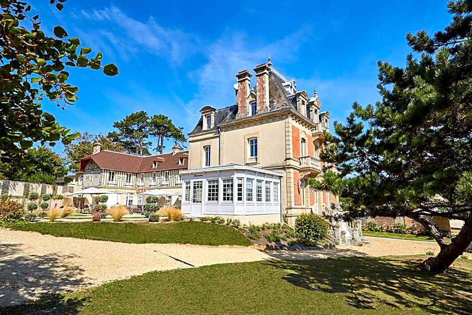 Les Villas d'Arromanches, Teritoria
