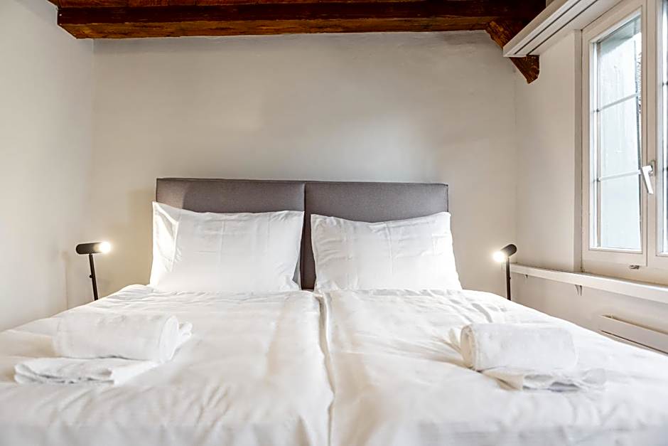 ARISER - Zug Old Town Suites