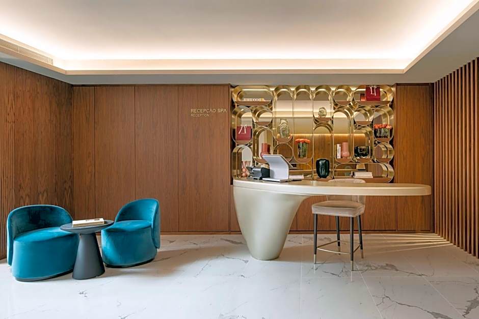 Renaissance Porto Lapa Hotel