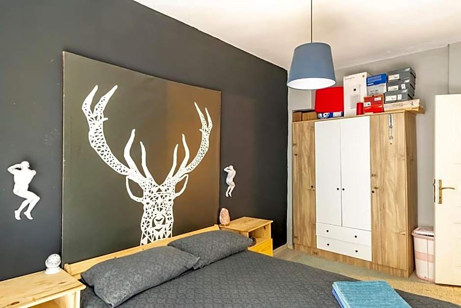 Konak, Tarihi asansöre yakın Tüm daire