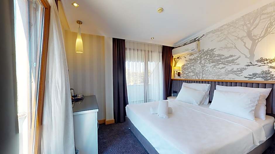 Double Royal Hotel Darica
