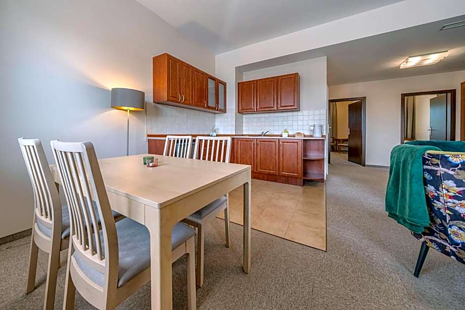 Photo 1 of 6 of 2 Bedroom Apartment
