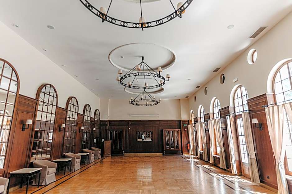 Mokrice Castle Estate