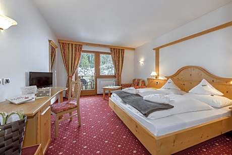 Standard Double Room with Balcony