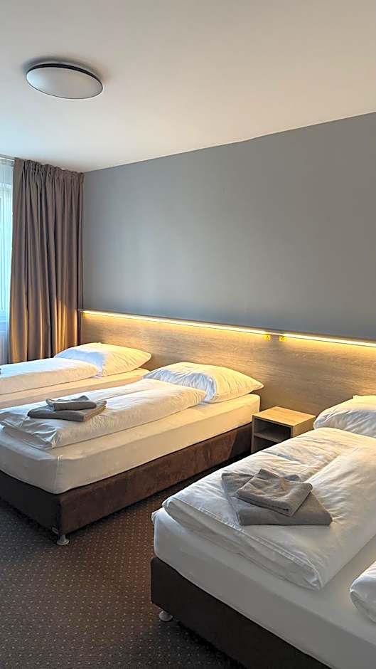 Aviator Garni Hotel Bratislava