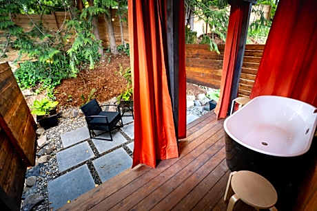 Artbliss Hotel