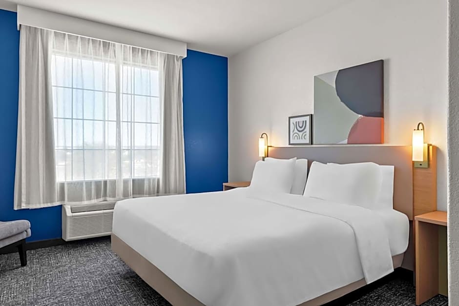 Spark by Hilton Selma