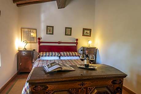 Double Room with Shared Bathroom