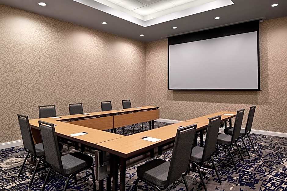 Sheraton Richmond Airport Hotel
