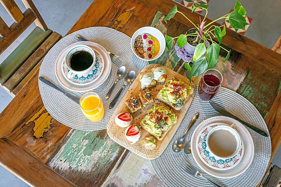 Pousada Rosa 08 - Café da manhã Gourmet, Suítes com Banheira a 150m do Centrinho da Praia do Rosa