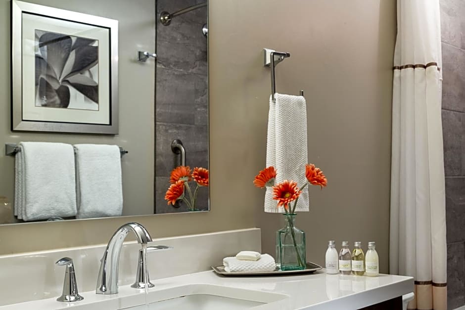 Meadowbrook Inn