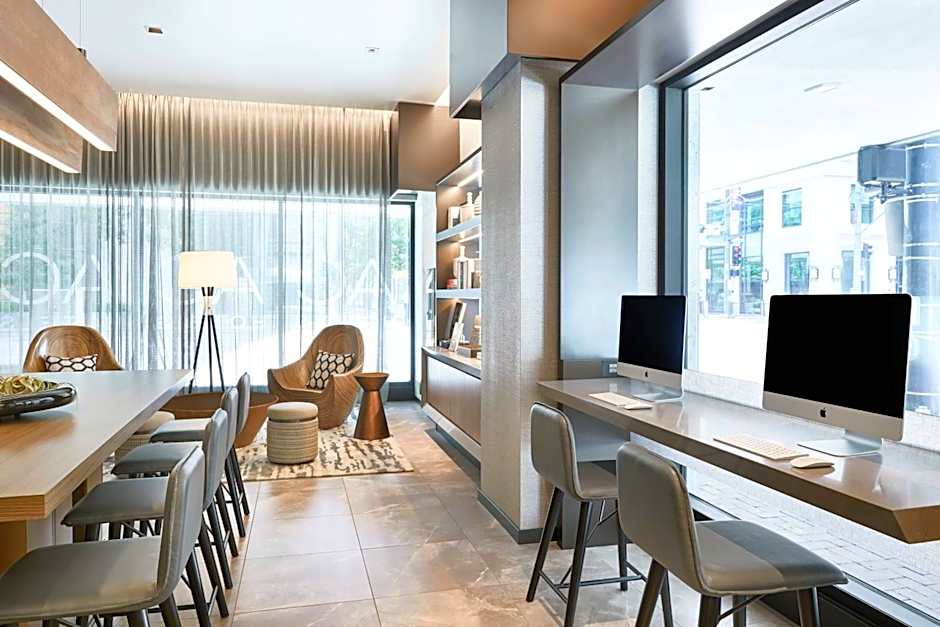 AC Hotel by Marriott Houston Downtown