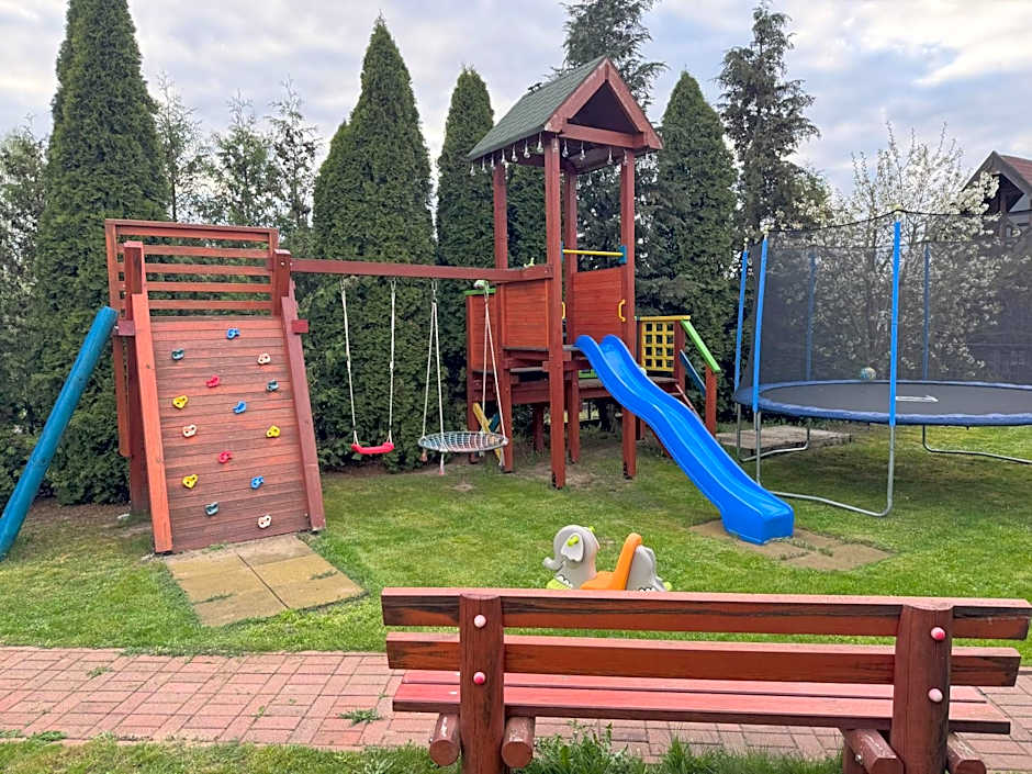 Domki całoroczne "Leśny Zakątek"