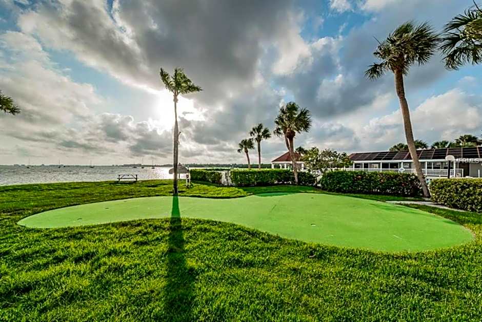 Waterfront Resort Condo w Beach
