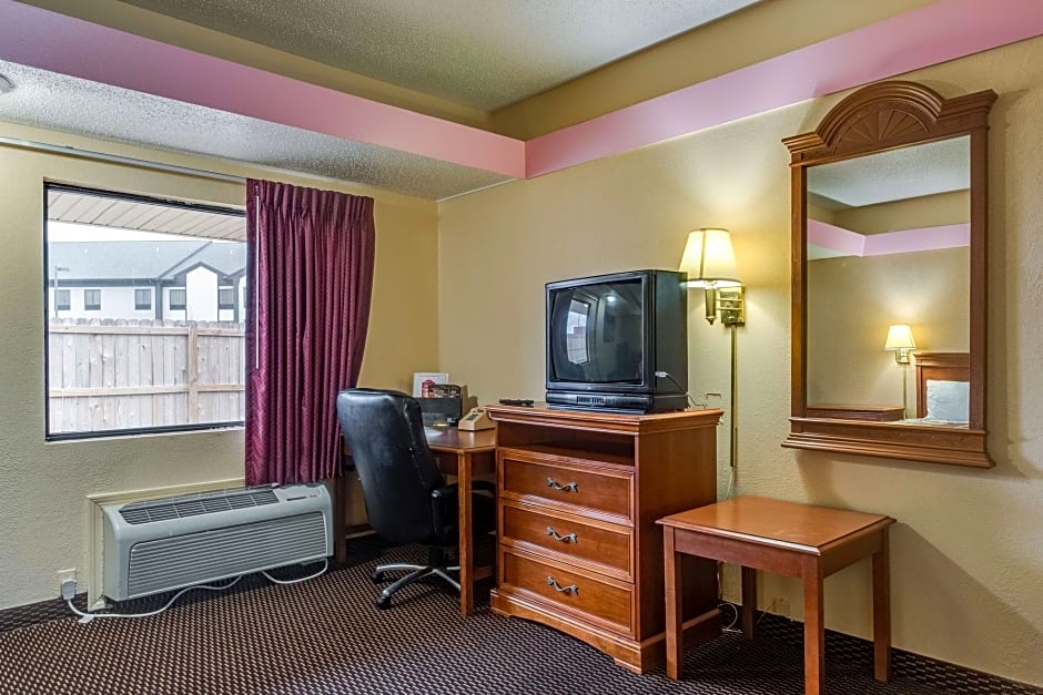 Travelers Inn Midwest City