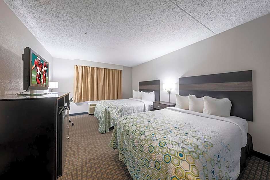 Hometown Inn by Red Roof East Syracuse