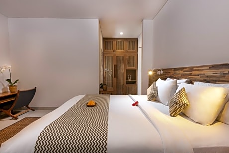 Deluxe Double Room with Free Benefit
