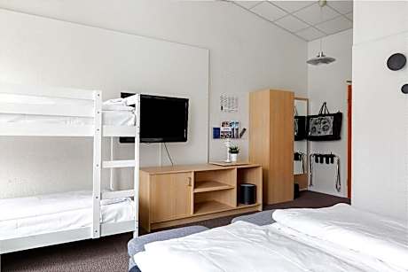 Family Room with Three Single Beds and One Bunk Bed - Non-Smoking