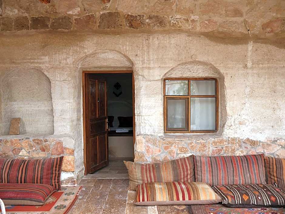 Seven Rock Cave Hotel