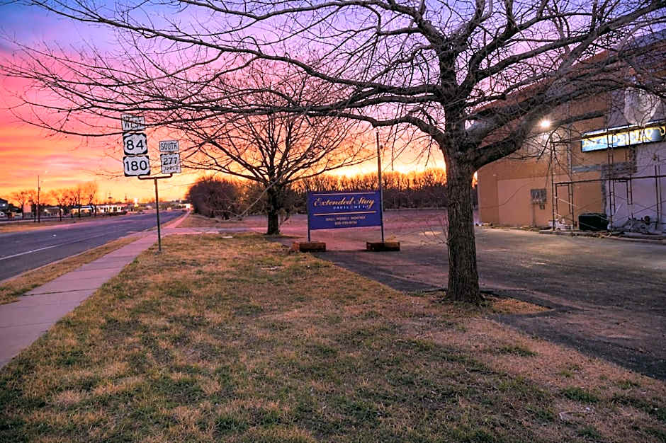 Extended Stay Motel - Snyder