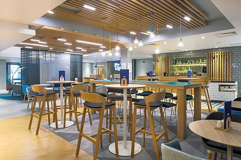 Holiday Inn Express London - Watford Junction By IHG