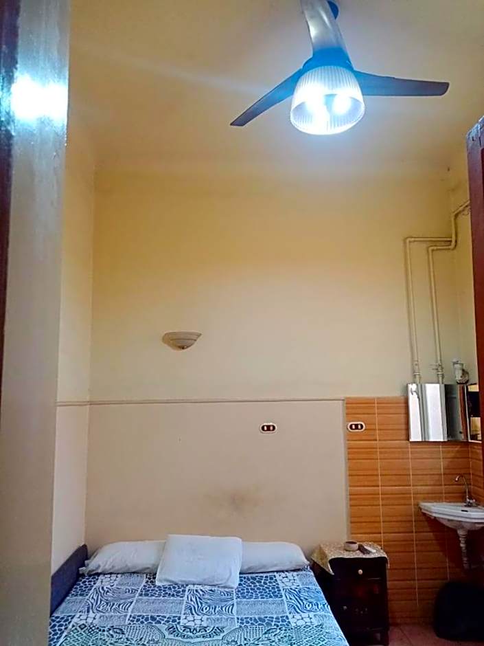 Triomphe Hostel