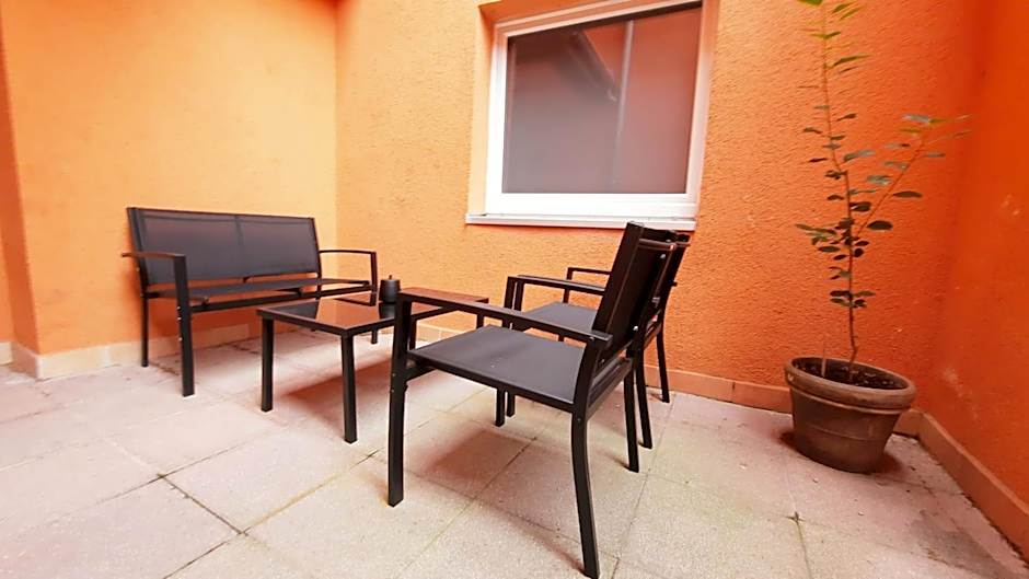 Gemütliche Unterkünfte für längeren Aufenthalt und Monteure inkl Balkon, Waschmaschine, WiFi, Küche und Parkplatz