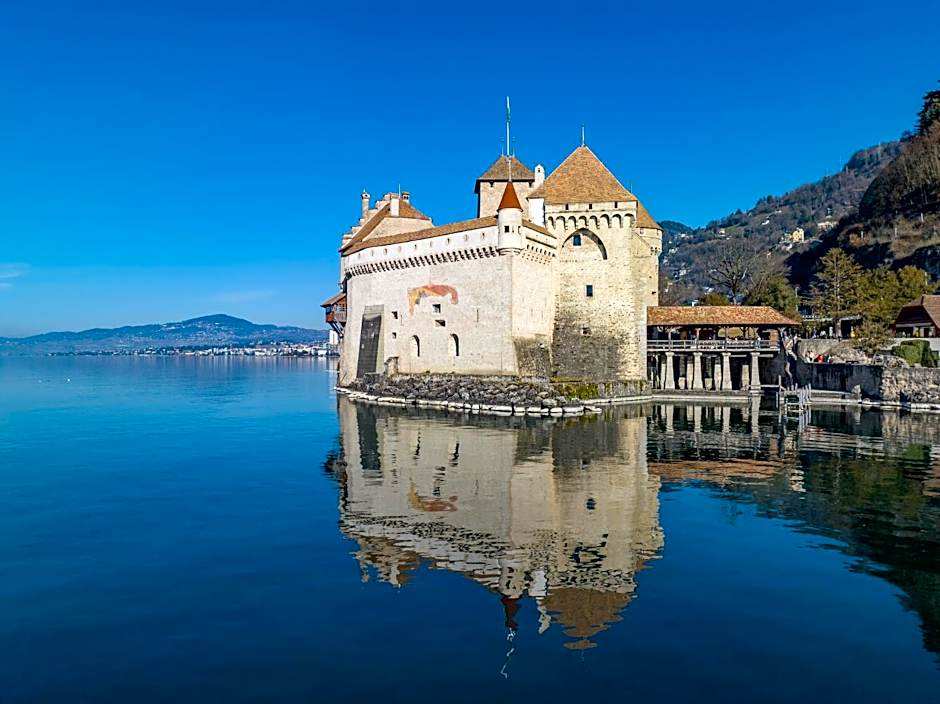 Le Coucou Hotel Restaurant & Lounge-Bar