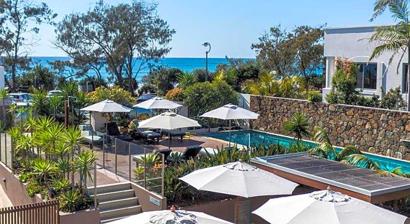 Bayview Beachfront Apartments- in town right on the beach