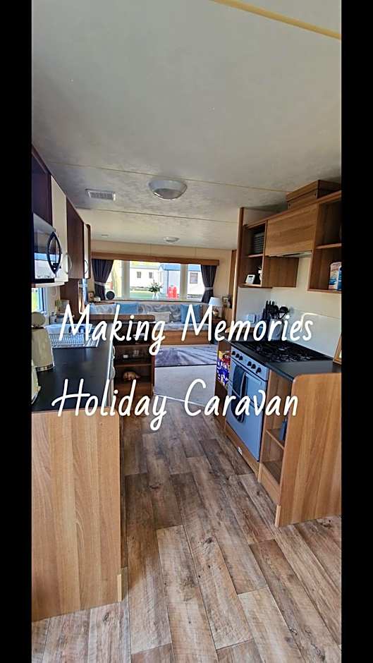 Making Memories Holiday Caravan