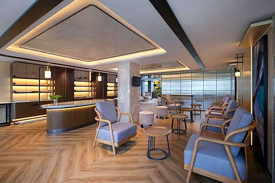 Sheraton Hong Kong Hotel And Towers