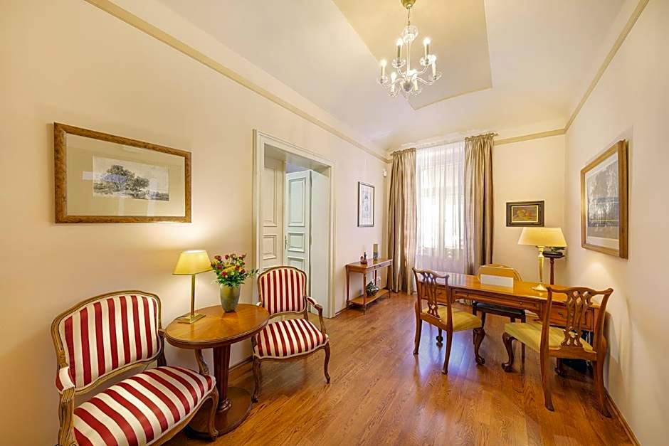 Hunger Wall Residence