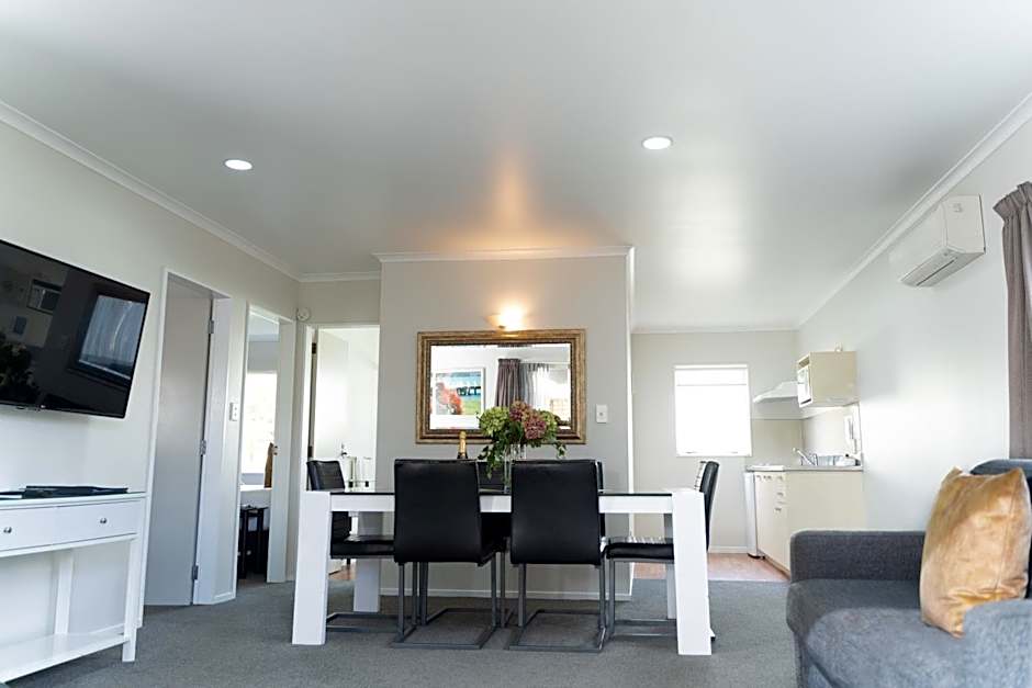 Pacific Coast Motor Lodge