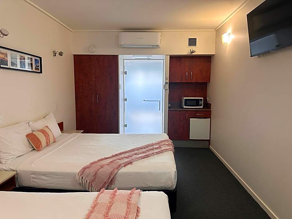 Ayr Traveller's Motel