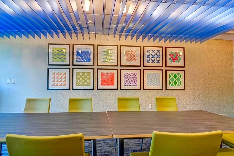 Holiday Inn Express - Fort Walton Beach Central by IHG