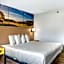 Days Inn by Wyndham Omaha NE