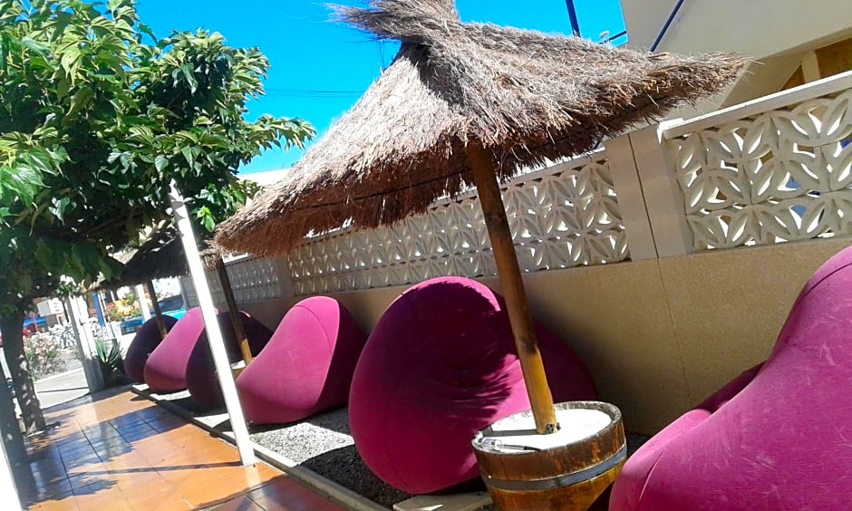 Hotel De La Mer