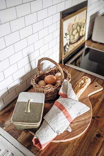 Green Gables B&B Waterfront Apartment or Garden Studio