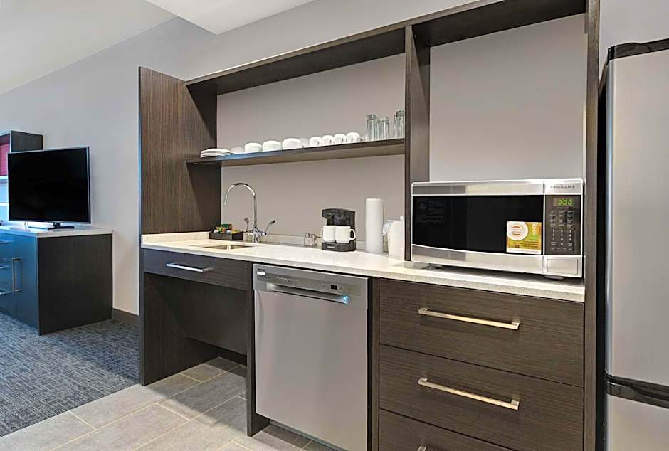 Photo 1 of 4 of Studio 2 Queen Beds, Mobility Accessible