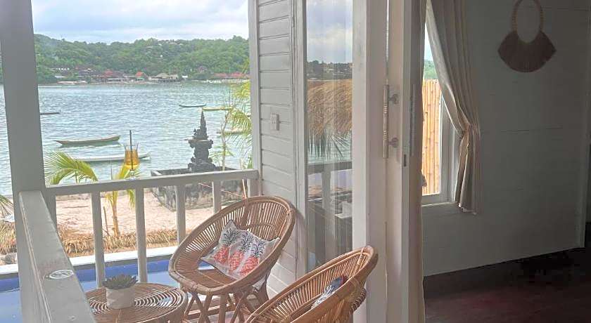 The Kubu 221 Ceningan