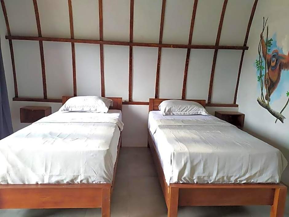 Gino's Place - Guest House & Jungle Trekking