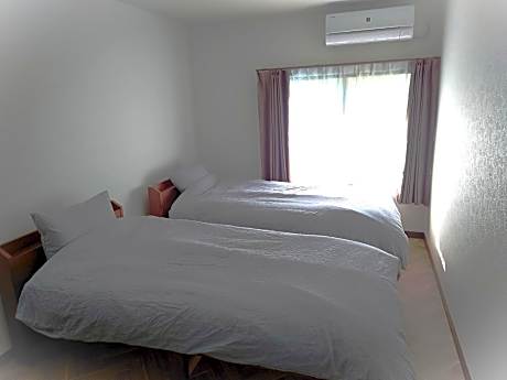 Japanese Western Style Room - Non-Smoking