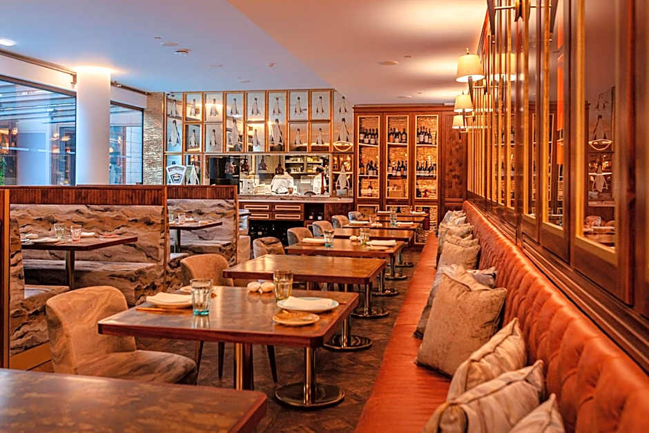 Wine & Books Lisboa Hotel