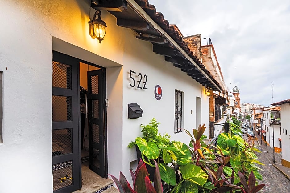 Capital O Hotel 522