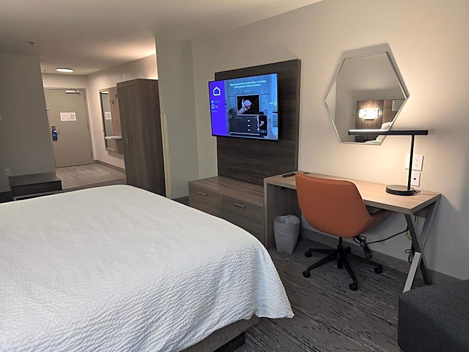 Holiday Inn Express & Suites - Smithfield/Selma By IHG